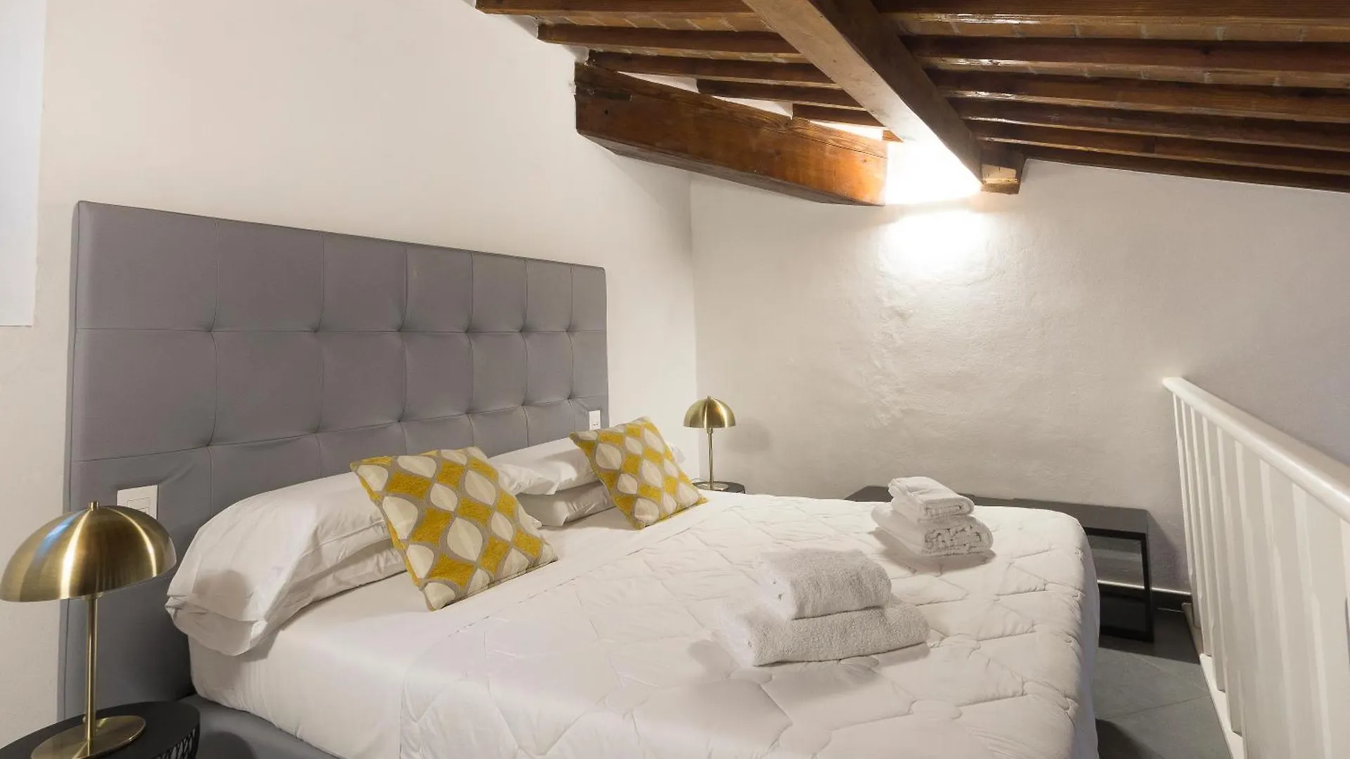 Porta Rossa Dream Apartment Florence