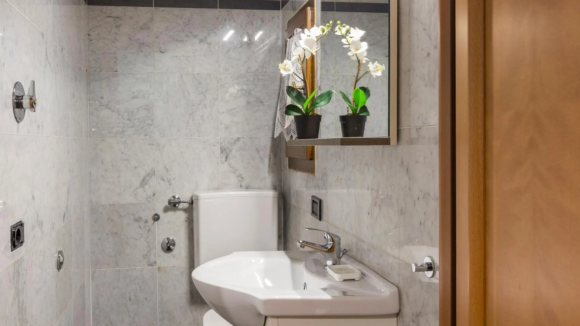 Porta Rossa Dream Apartment Florence 0*,  Italy