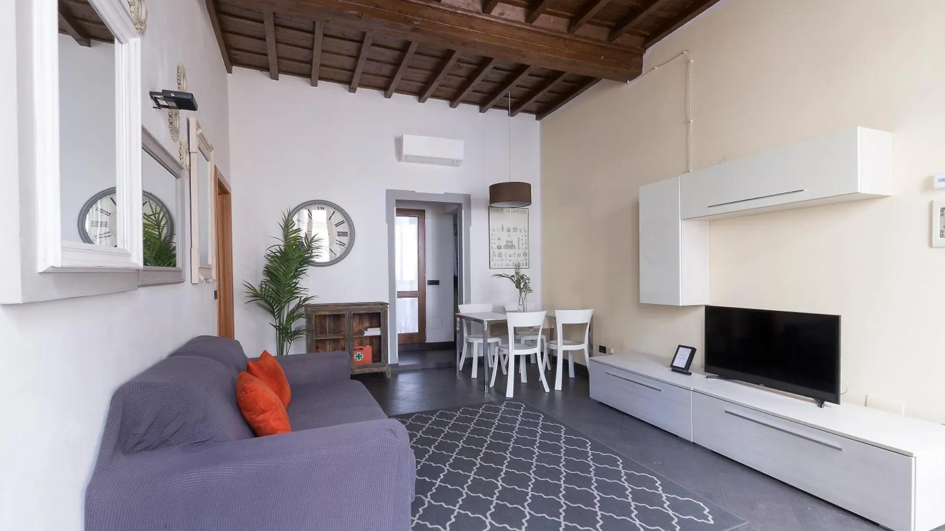Porta Rossa Dream Apartment Florence 0*,  Italy